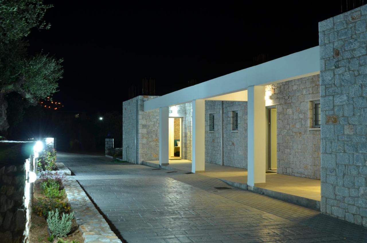 Verga'S Apartments Каламата Екстер'єр фото
