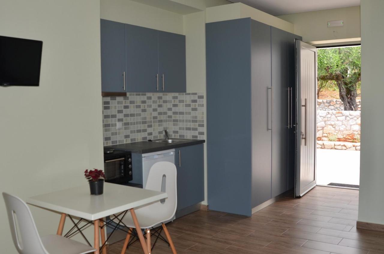 Verga'S Apartments Каламата Екстер'єр фото