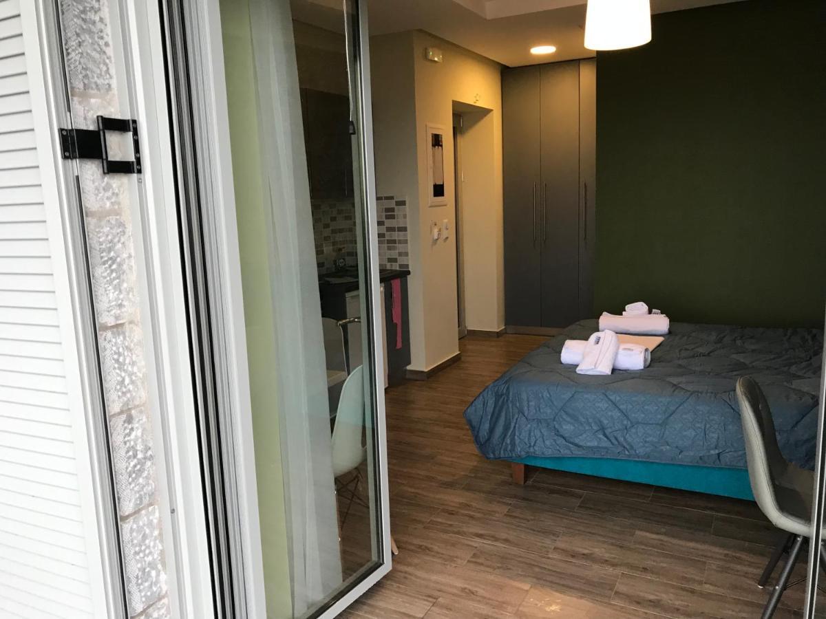 Verga'S Apartments Каламата Екстер'єр фото