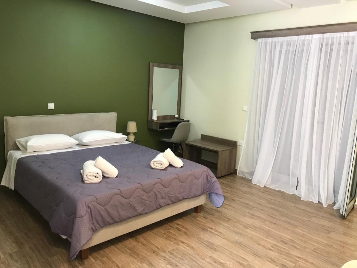 Verga'S Apartments Каламата Екстер'єр фото