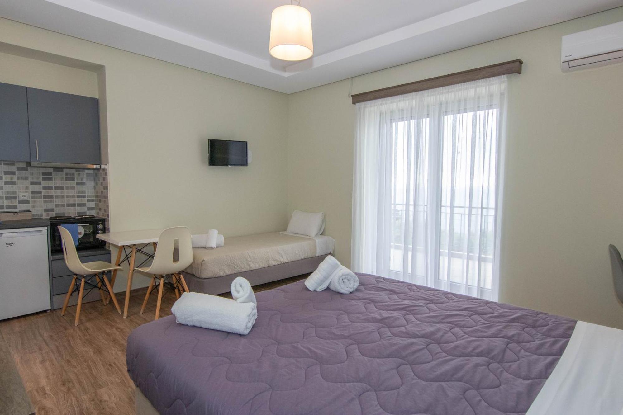 Verga'S Apartments Каламата Екстер'єр фото