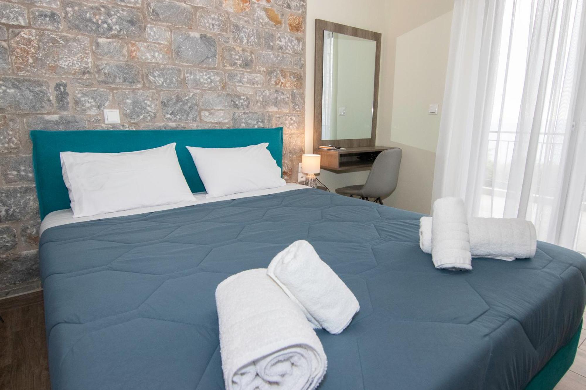 Verga'S Apartments Каламата Екстер'єр фото
