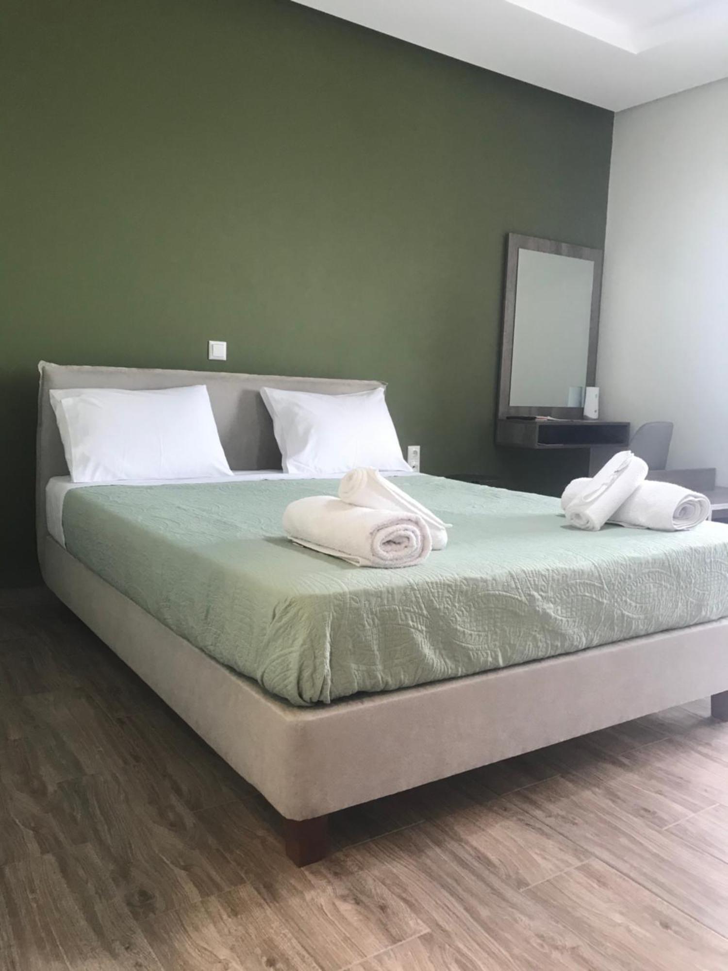 Verga'S Apartments Каламата Екстер'єр фото
