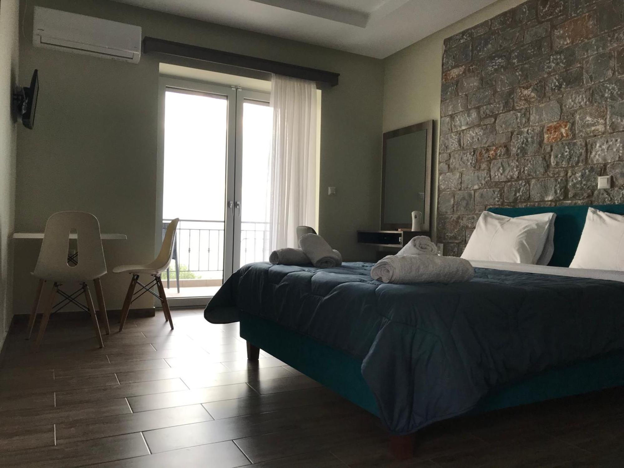 Verga'S Apartments Каламата Екстер'єр фото