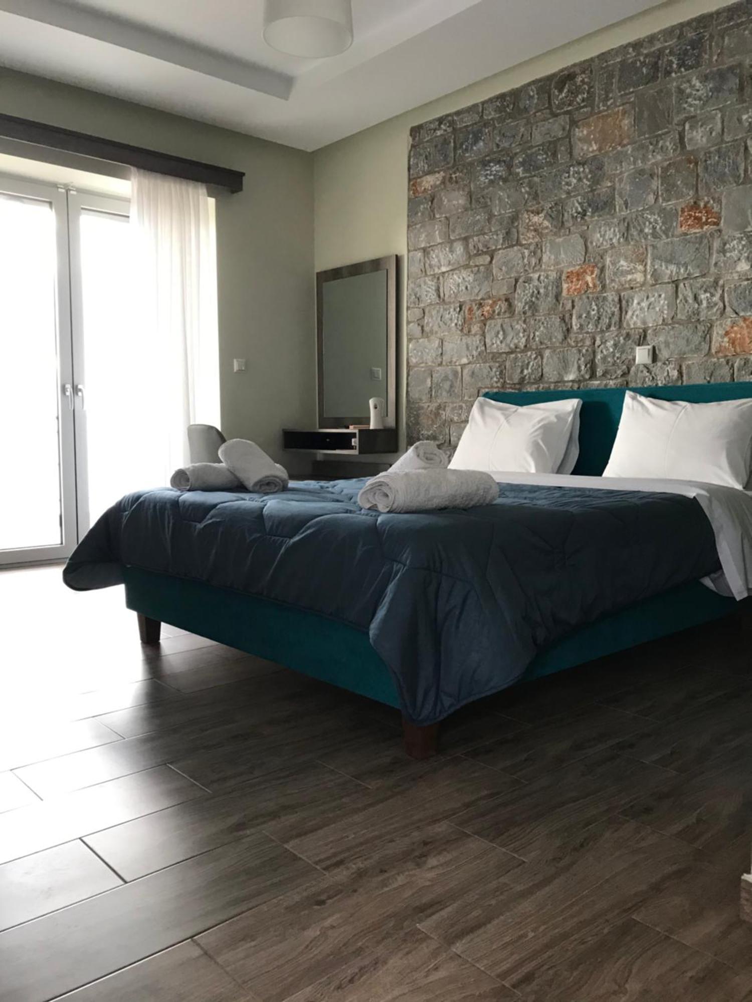 Verga'S Apartments Каламата Екстер'єр фото